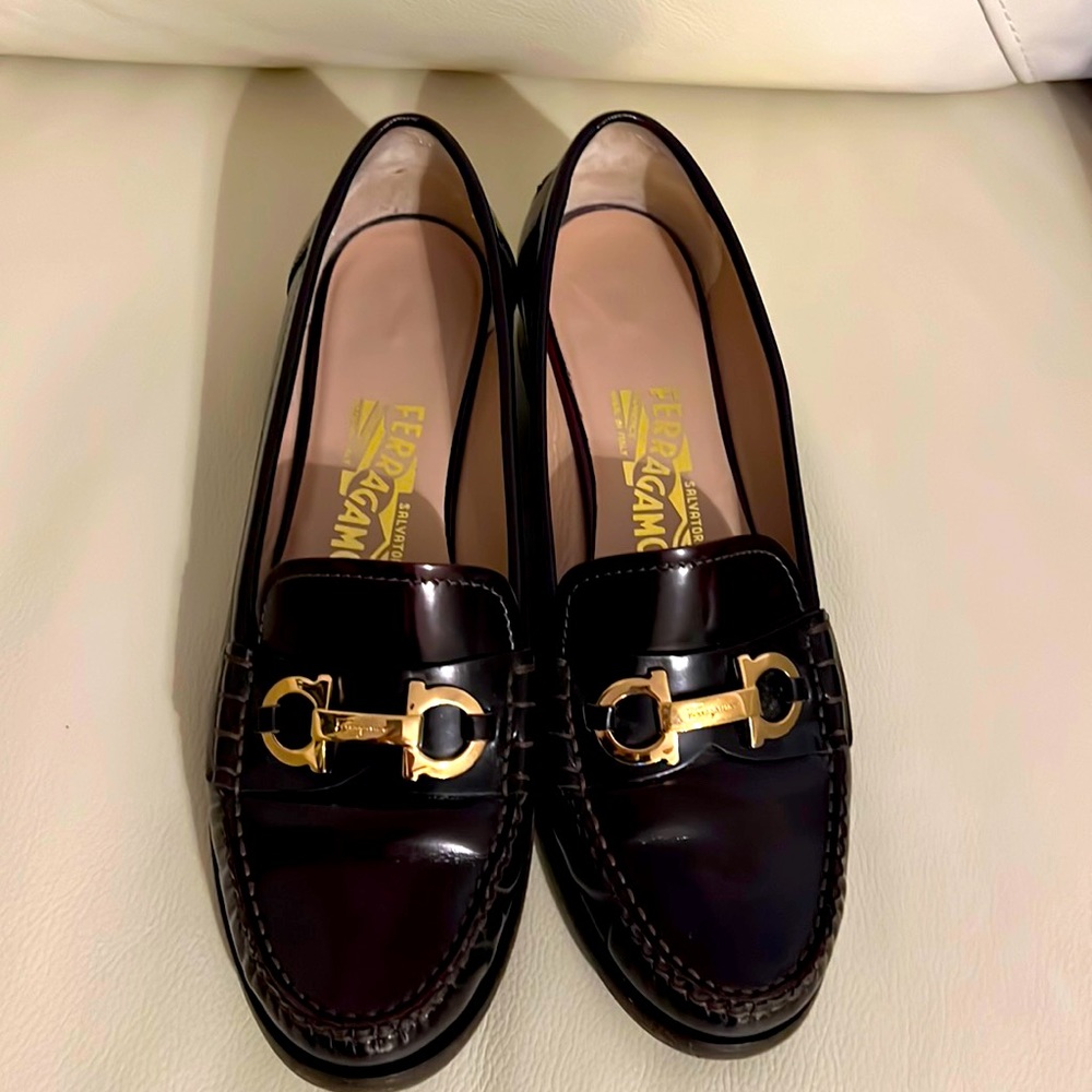 SALVATORE FERRAGAMO
Beautiful shoes like you